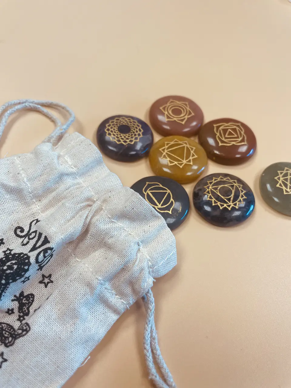 Conjunto de Pedras para Alinhamento dos Chakras 7