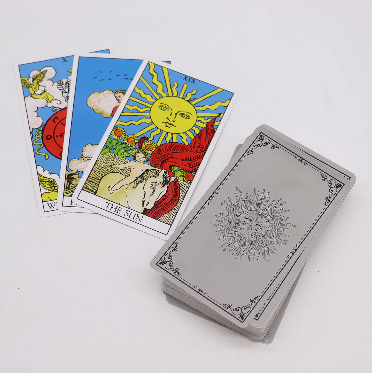 Cartas de Tarot com Livro Guia - Arcanos Tradicionais 3