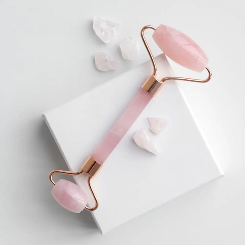 Massajador Facial de Gemas Roll-One - Quartzo-Rosa 2
