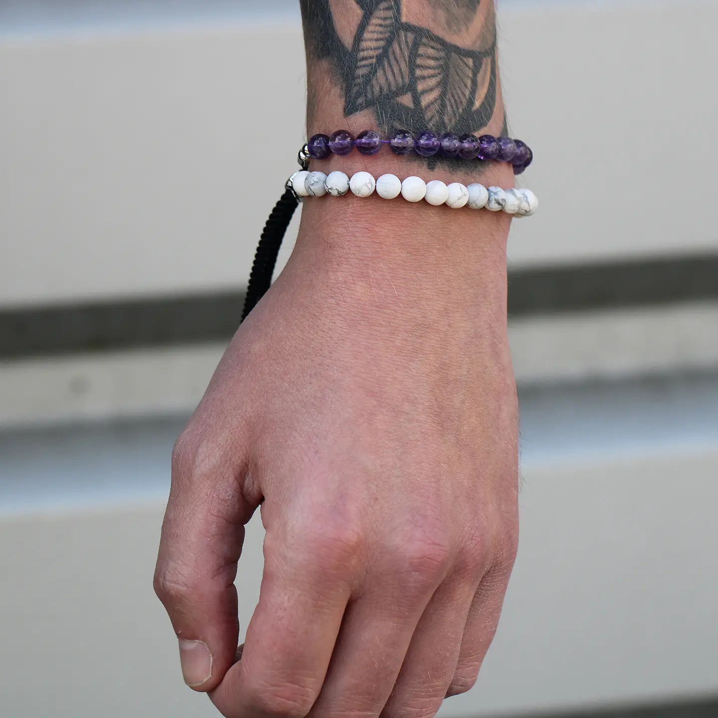 Pulseira de Corda com Pedras Naturais - Howlite Branco 2