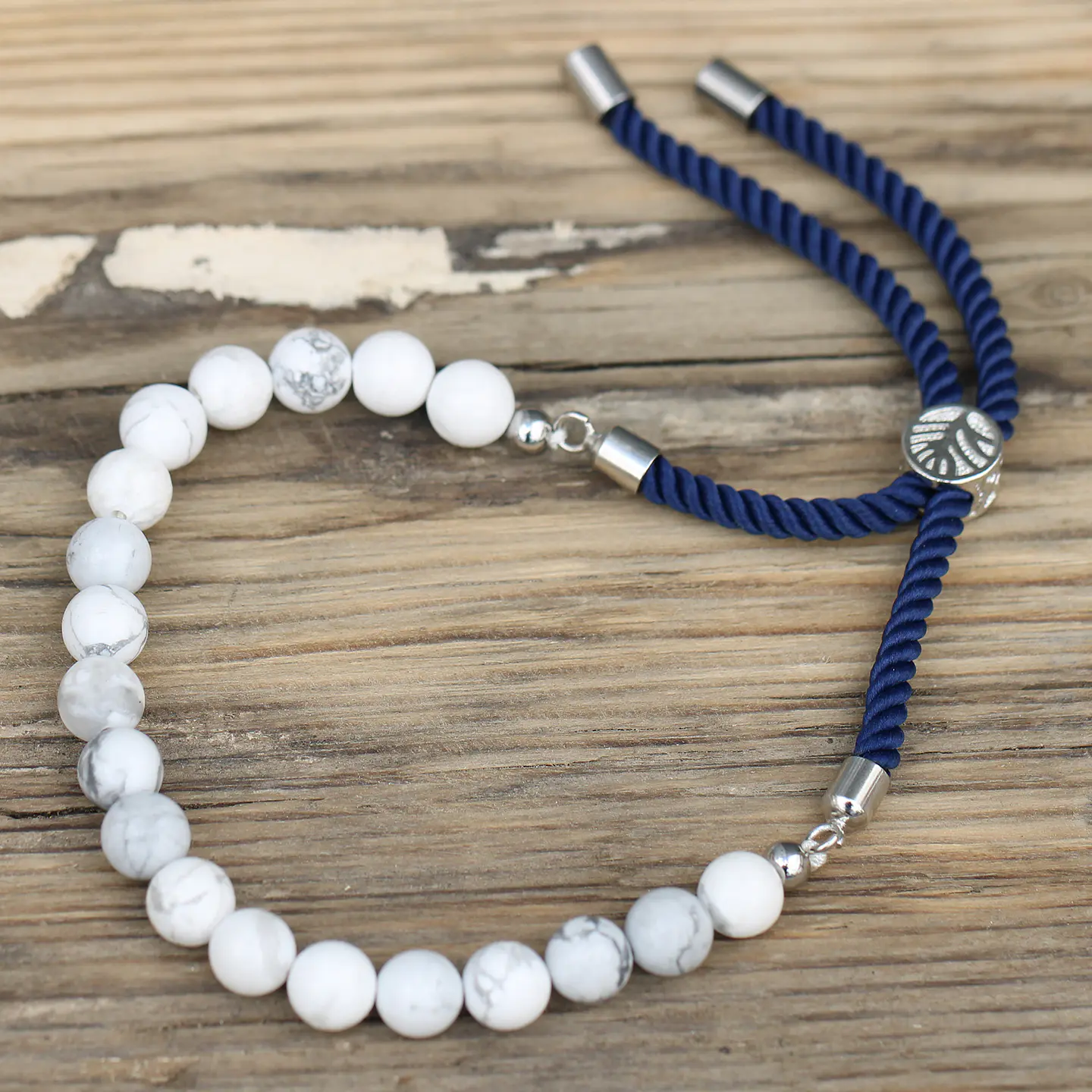 Pulseira de Corda com Pedras Naturais - Howlite Branco 4