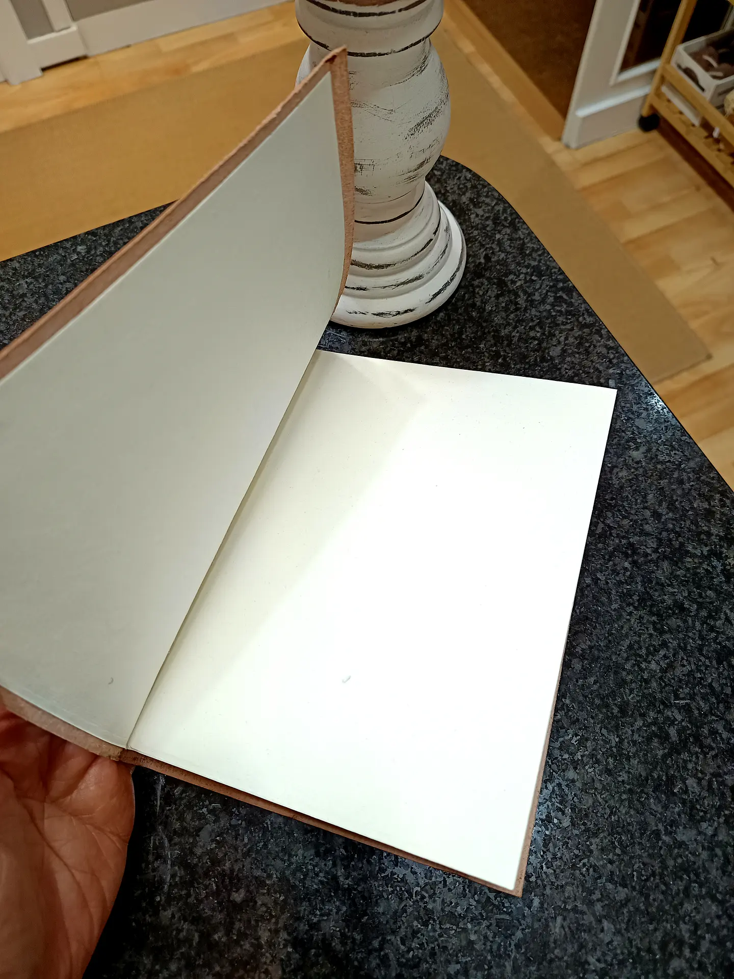 Caderno de Couro Vegetal com Alça - Árvore da Vida 20,5x16x2cm 4