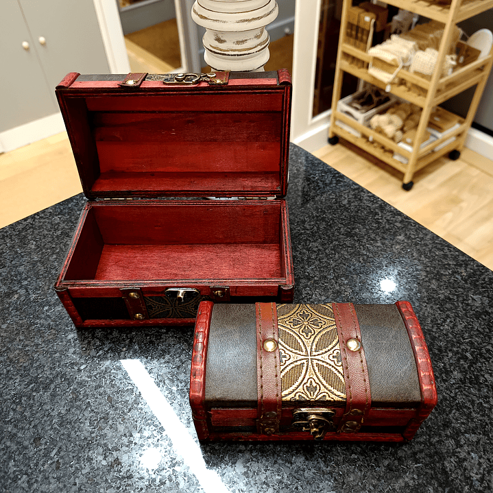 Conjunto de 2 Caixas Coloniais - Baú Metal em Relevo 10x18x10cm 4