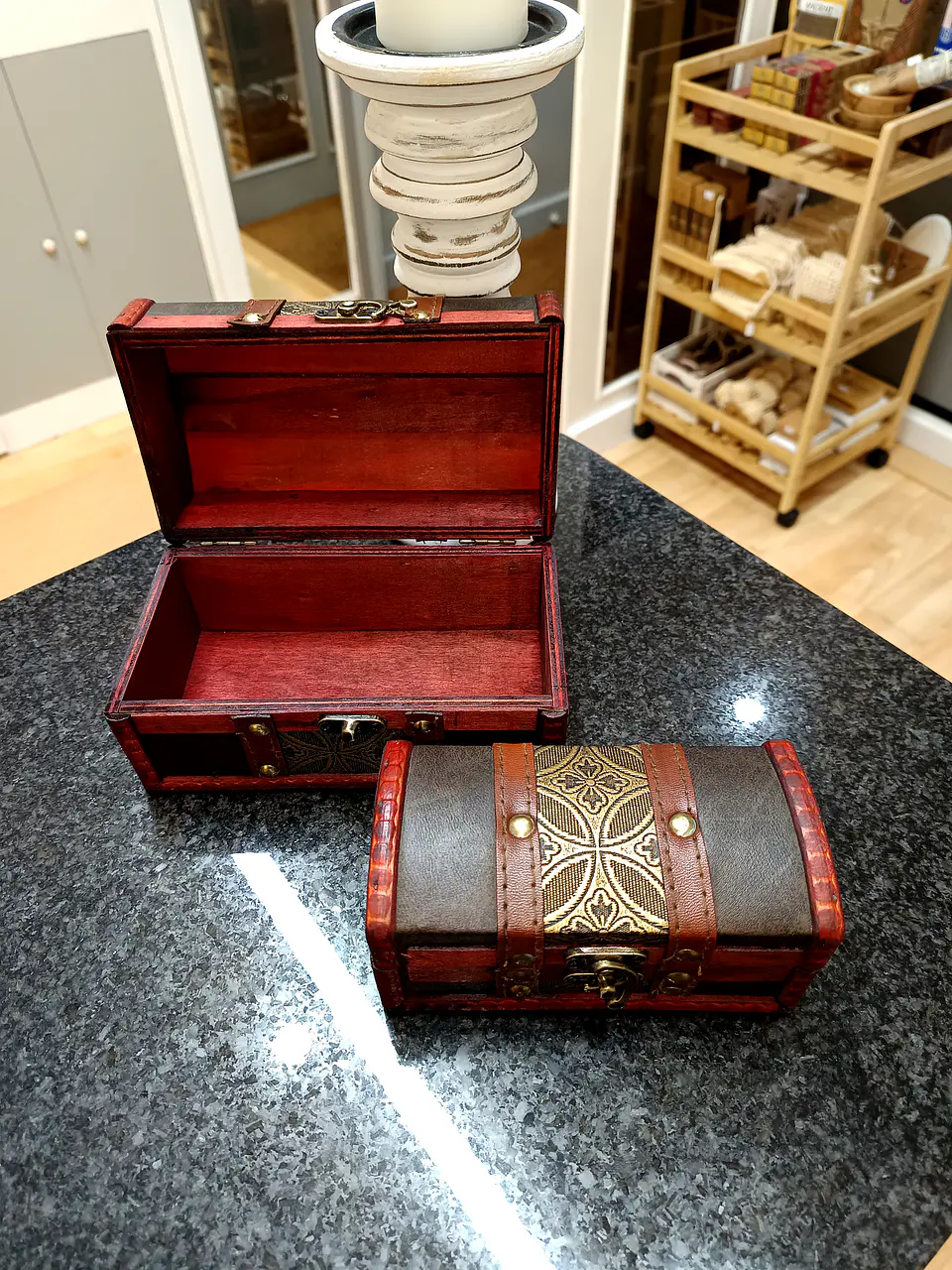 Conjunto de 2 Caixas Coloniais - Baú Metal em Relevo 10x18x10cm 4