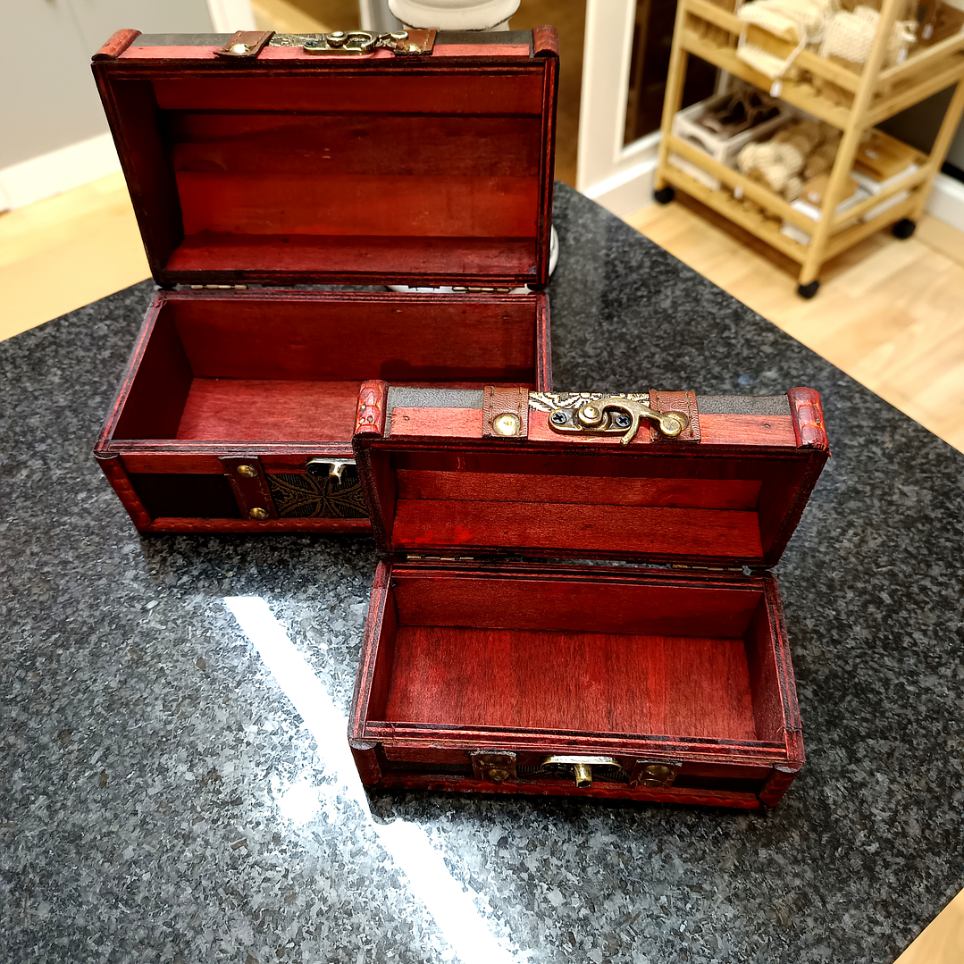 Conjunto de 2 Caixas Coloniais - Baú Metal em Relevo 10x18x10cm 5