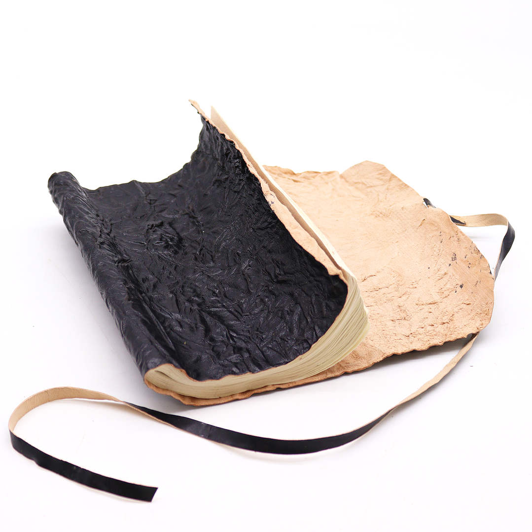 Caderno de Viagem em Pele Enrolado Pergaminho - Preto 21x15cm 2