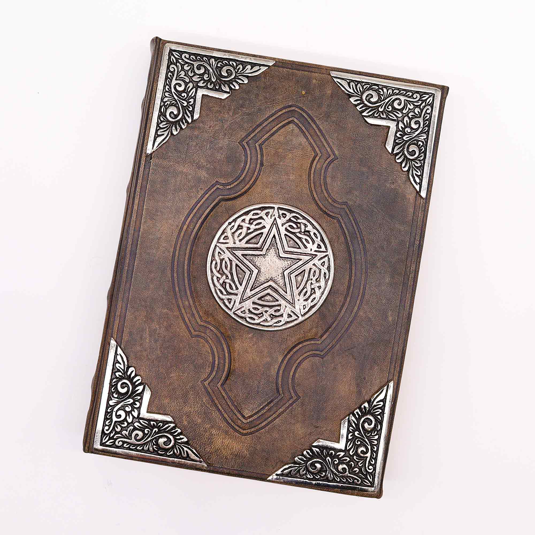 Livro em Pele Bronzeado com Bordas Decalcadas em Zinco - Pentagrama 26x18x4,5cm 2