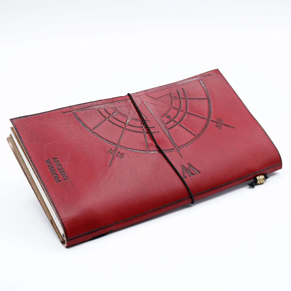 Diário de Couro Feito à Mão - The Adventure Begins - Vermelho 22x12x1,5cm 2