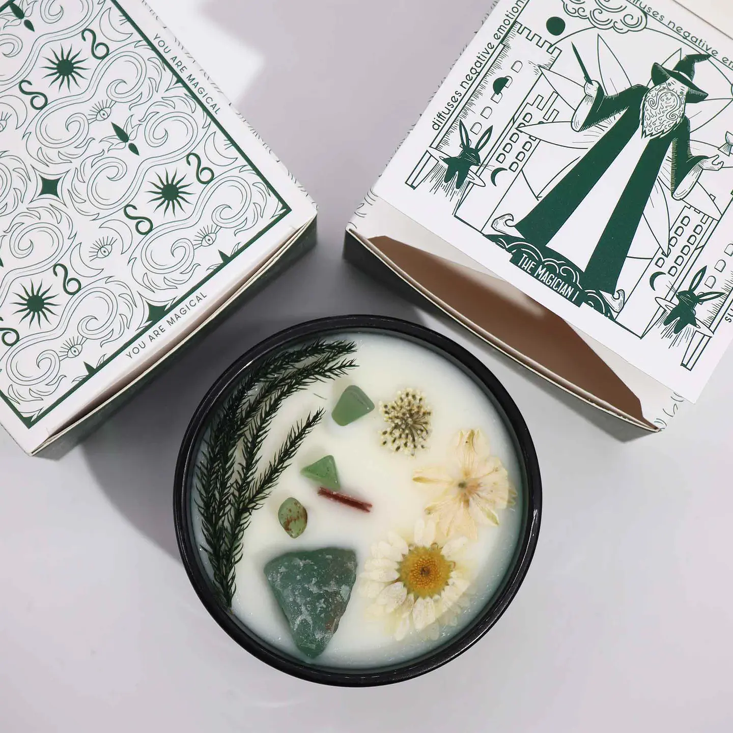 Vela Mágica Floral de Soja c/ Cristais Hop Hare - O Mágico 175gr 8