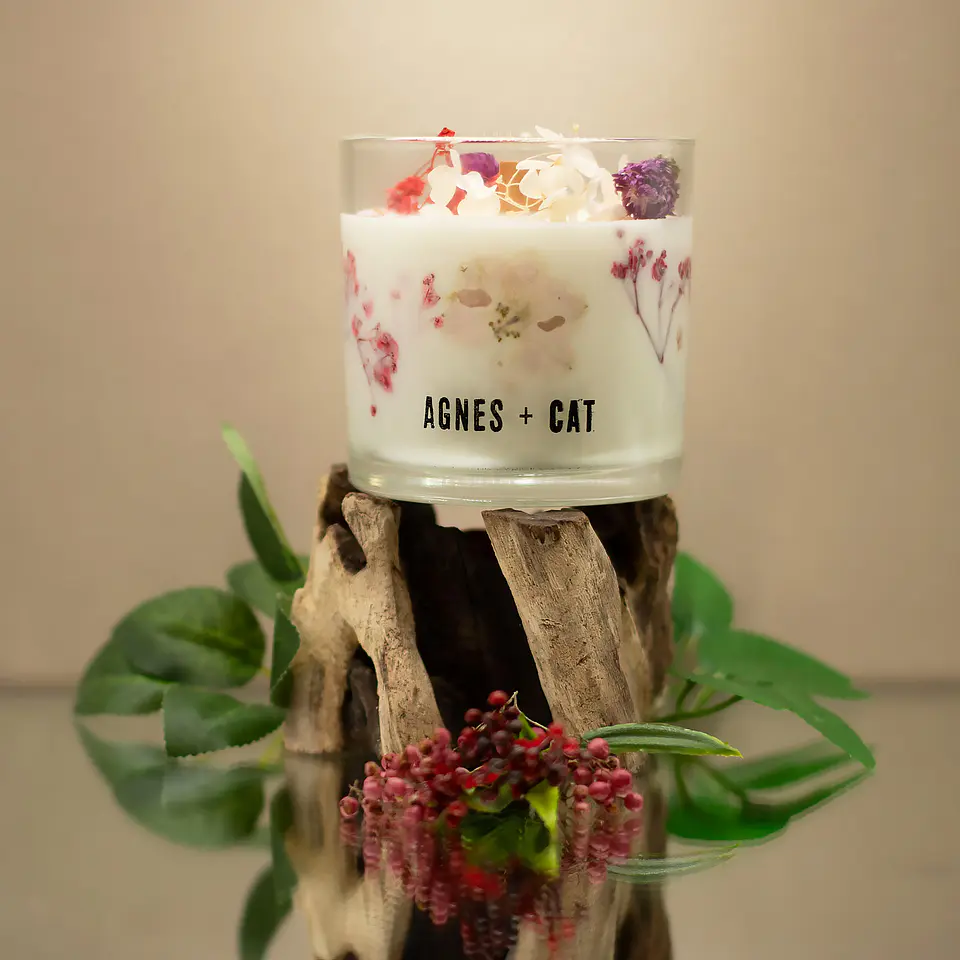 Vela Botânica de Cera de Soja Agnes + Cat - Rosas de Sawrey 6