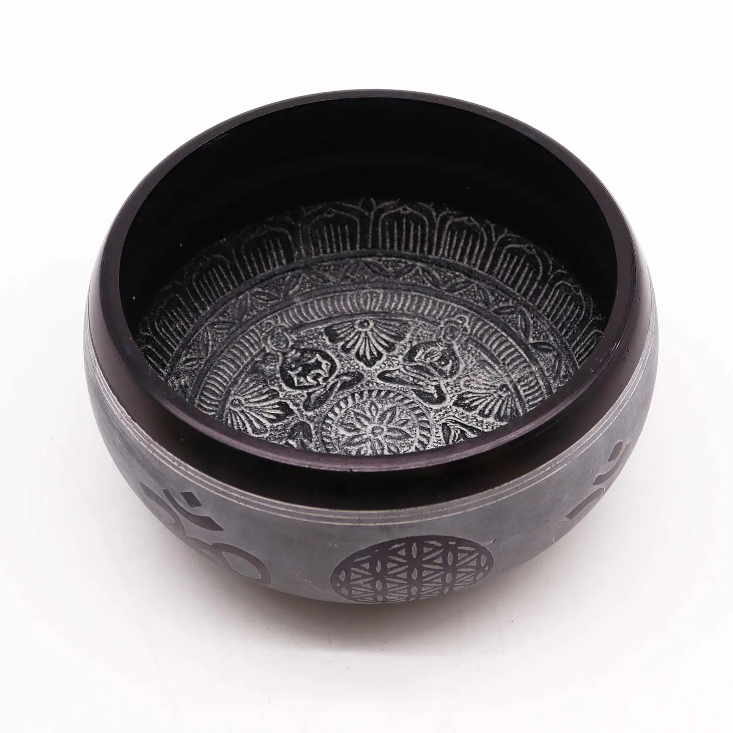 Taça Tibetana “Cinza da Terra” c/ Bastão de Madeira – Om & Cinco Budas 16x8,5cm 2