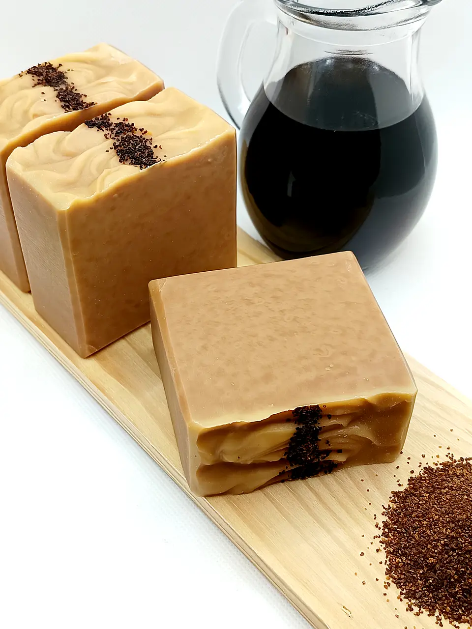 Sabão Artesanal de Vinho & Grainha de Uva (c/ Gerânio) 3
