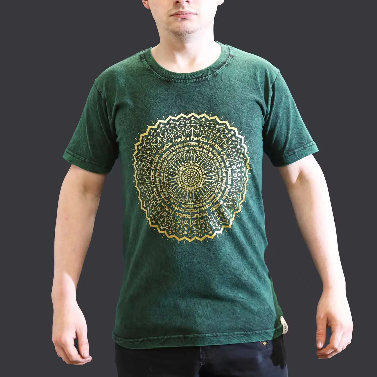 T-shirt Nomad Sari Efeito Lavagem - Mandala - Verde 1