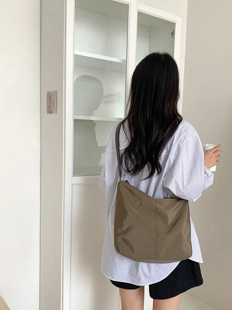 Cartera tote mujer estilo coreano, de nylon ligero con gran capacidad, uso hombro y cruzado 7
