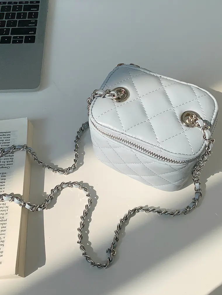 Mini Bolso Caja Acolchado con Cadena — Diseño Rombo, Estilo Clásico 16