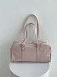 Bolso Boston de Nylon con Bolsillos Laterales Fruncidos — Estilo Urbano Funcional - Miniatura 9