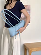 Bolso Baguette de Cuero Sintético con Asas Dobles y Tiras Decorativas — Silueta Limpia, Estilo Urbano - Miniatura 3