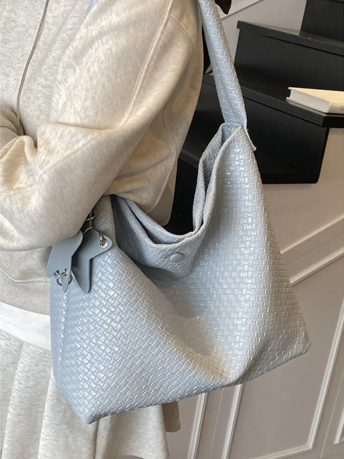 Bolso Hobo Textura Tejida — Gran Capacidad, Estilo Urbano 5