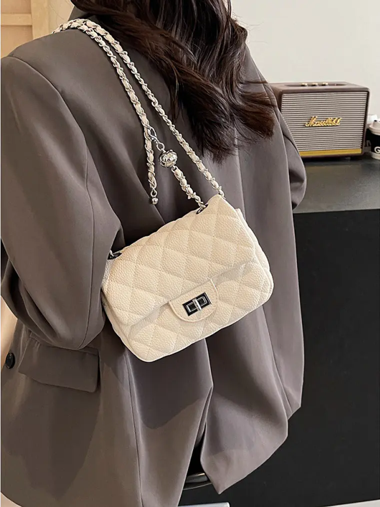 Bolso bandolera acolchado con diseño romboidal — Estilo urbano minimalista 4
