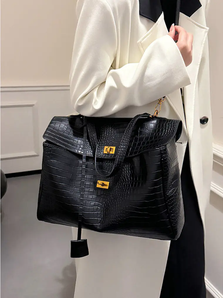 Bolso tote de cuero sintético con textura cocodrilo y broches dorados — elegancia urbana en negro 8