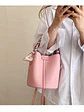 Bolso bucket con textura lichi y pañuelo decorativo entretejido — colores frescos para el día a día - Miniatura 16