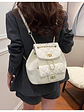 Mochila acolchada con textura de rombos, cadena dorada y bolsillo frontal con broche — estilo clásico - Miniatura 8