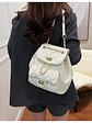 Mochila acolchada con textura de rombos, cadena dorada y bolsillo frontal con broche — estilo clásico - Miniatura 9