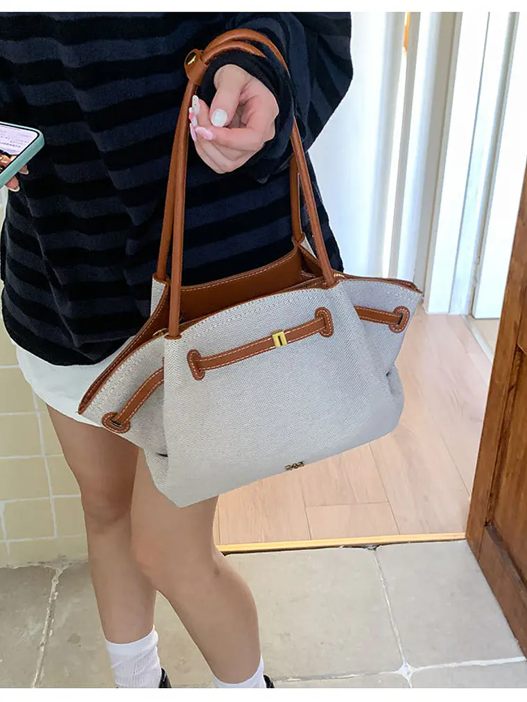 Bolso tote de lona con ribetes de cuero sintético y cierre de cremallera — estilo urbano minimalista 4