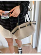 Bolso tote de lona con ribetes de cuero sintético y cierre de cremallera — estilo urbano minimalista - Miniatura 13