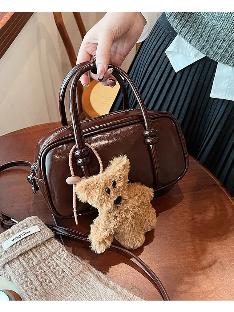 Bolso Boston mini con asas anudadas y correa larga — estilo retro street 7