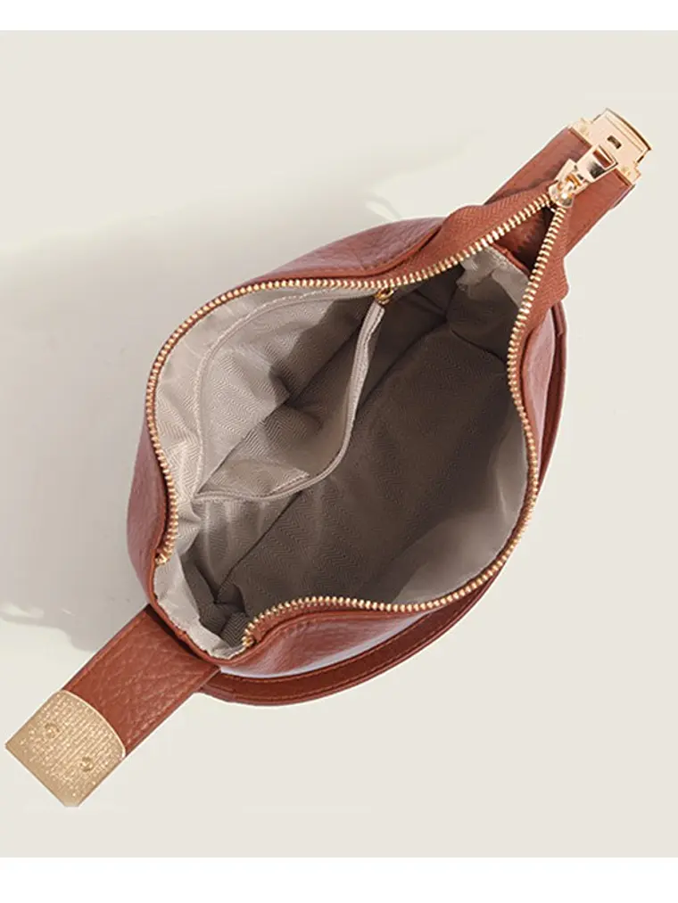 Bolso caja compacto de cuero sintético con asa giratoria dorada — estilo estructurado cotidiano 6