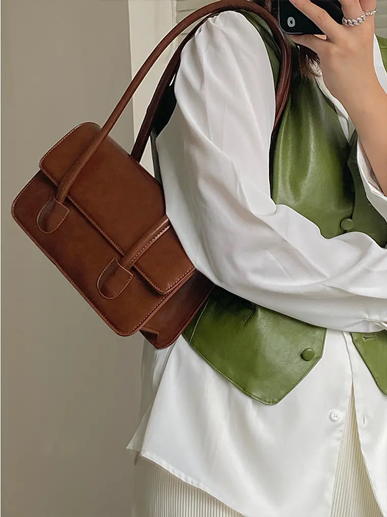 Bolso de hombro con solapa y cuero sintético con acabado tipo cera — estilo urbano clásico 3