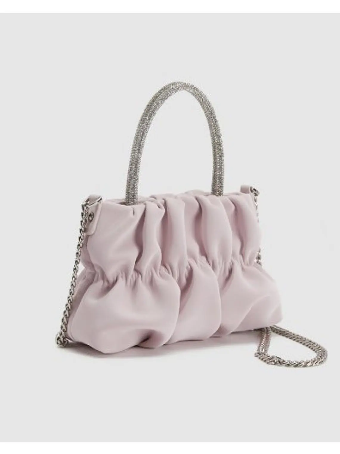 Bolso nube plisado con asa de strass y cadena plateada 6