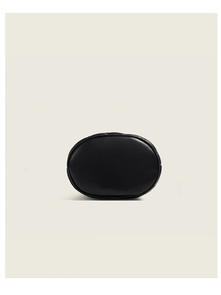Bolso cubo acolchado rombo cadena plateada 6