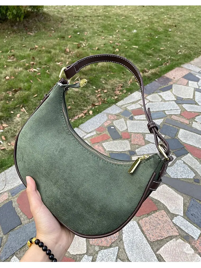 Bolso Media Luna de Ante Sintético — Estilo Vintage Casual 3