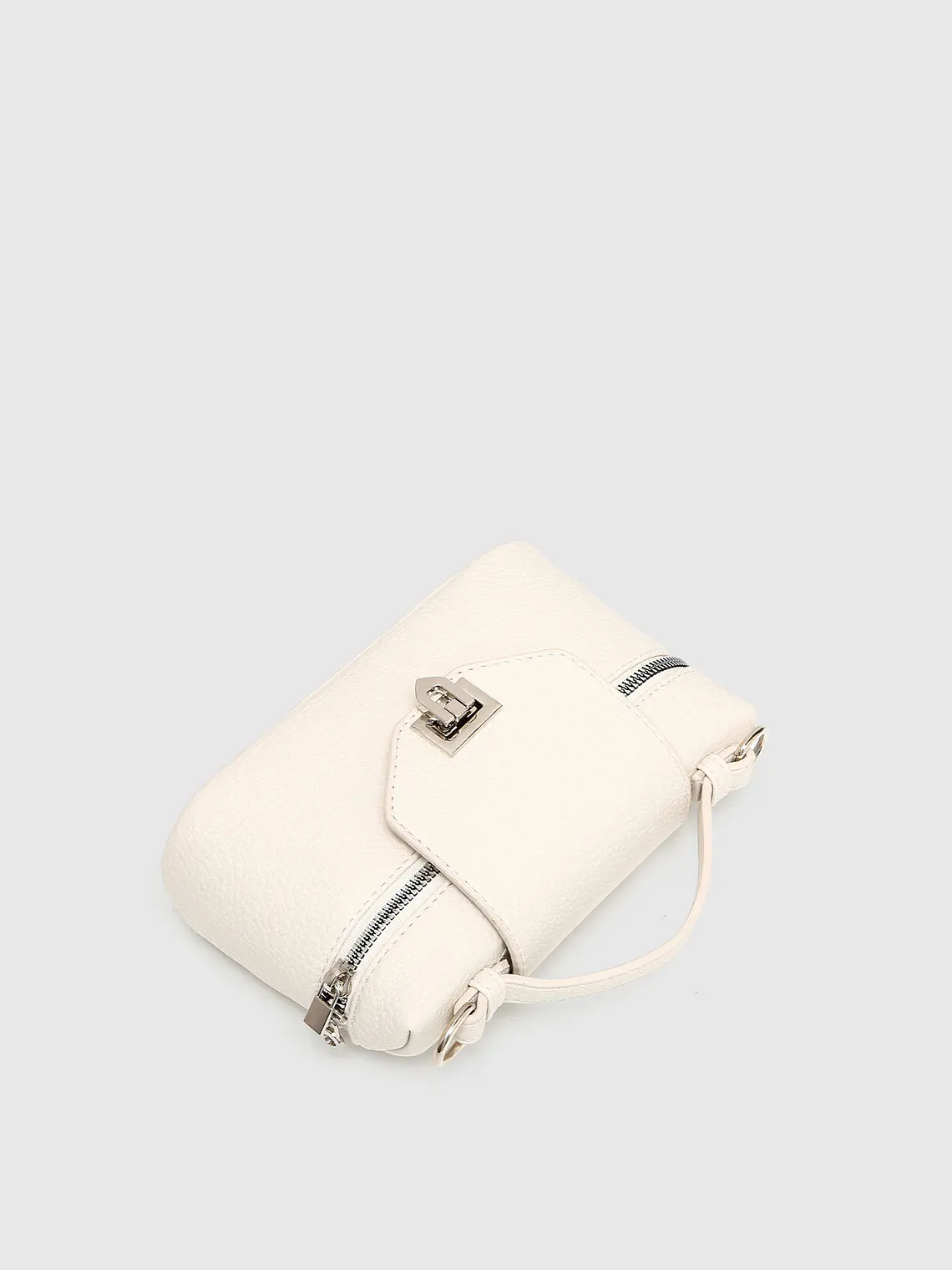 Bolso Mini Caja con Cierre de Candado y Cadena Plateada 11
