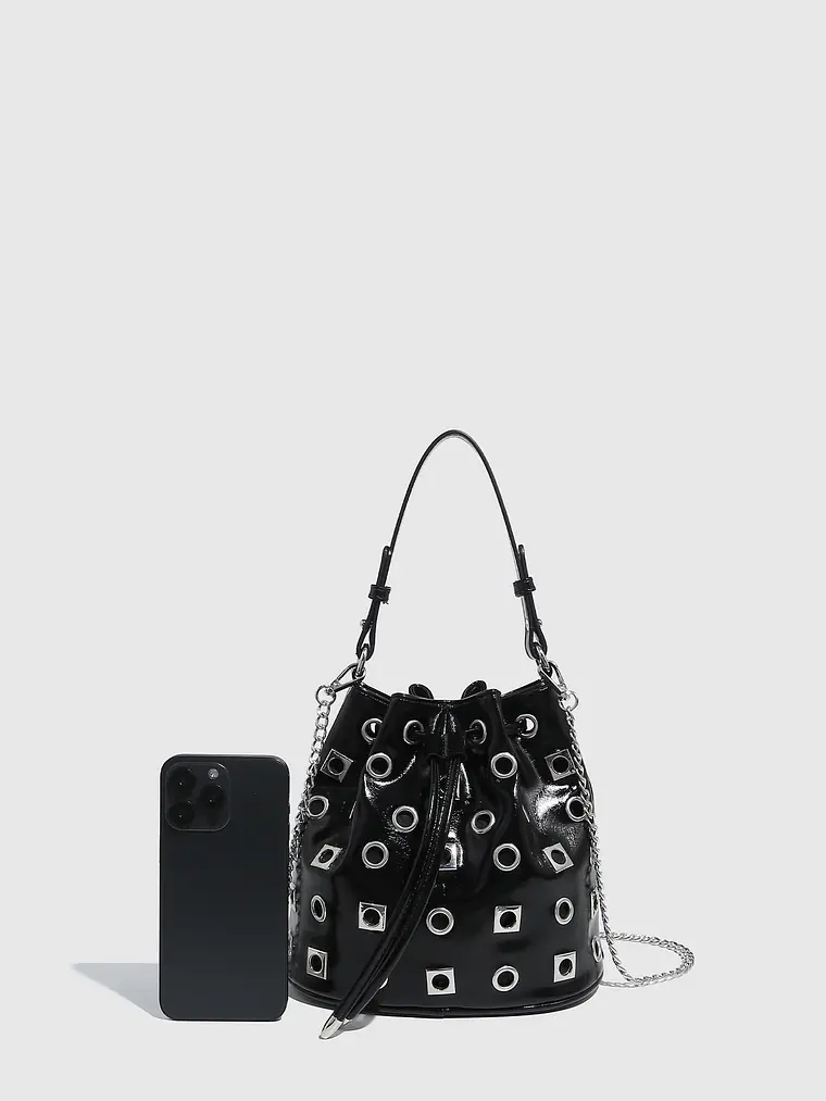 Bolso Bucket con Ojales Metálicos · Correa de Cadena · Estilo Urbano 3