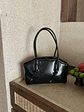Bolso de Hombro Rectangular · Asas Largas con Nudo · Estilo Urbano Minimalista - Miniatura 2