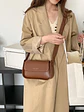 Bandolera Rectangular con Solapa · Correa Ajustable · Estilo Minimalista Retro - Miniatura 1