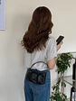 Bolso Mini Fruncido con Asa Curva · Pliegues Suaves · Estilo Minimalista - Miniatura 1