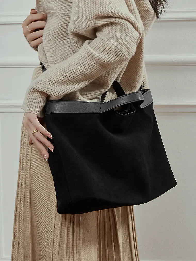 Bolso Tote de Gamuza con Caída Natural · Asas Dobles 6