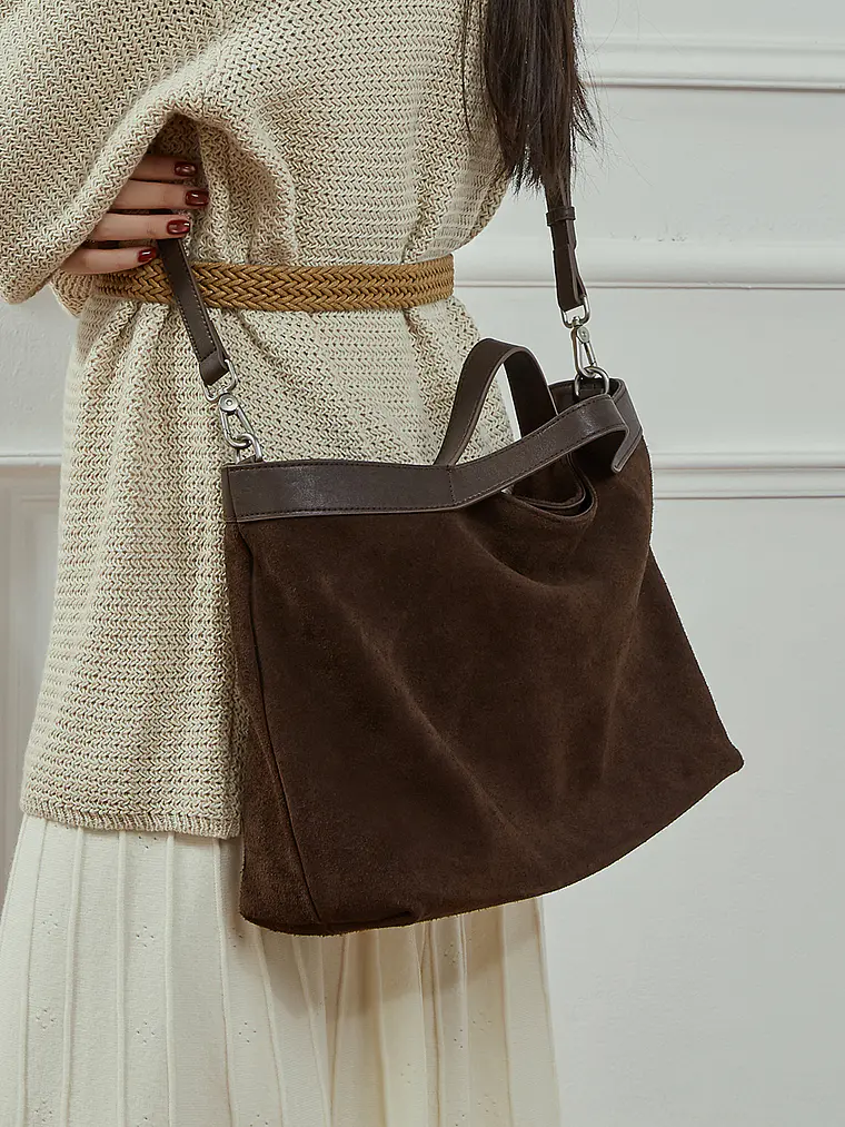 Bolso Tote de Gamuza con Caída Natural · Asas Dobles 21