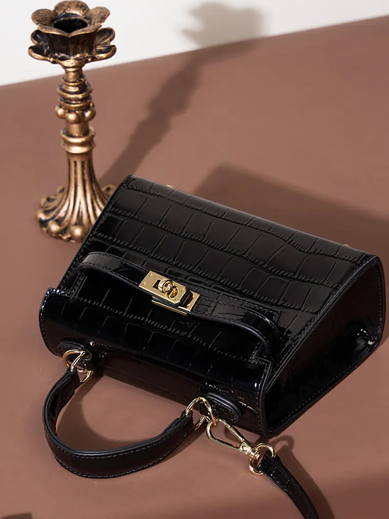 Mini Bolso Estructurado Croco · Cierre Metálico Dorado 6