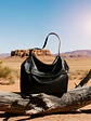 Bolso Hobo de Cuero · Solapa Suave · Volumen Relajado - Miniatura 13