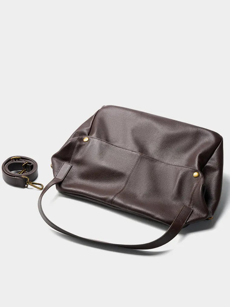 Bolso Hobo de Cuero · Solapa Suave · Volumen Relajado 10