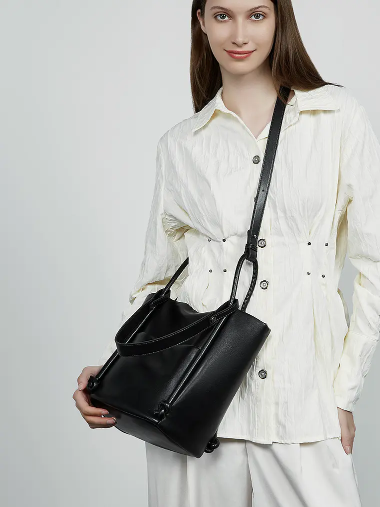 Bolso Tote de Cuero · Silueta Vertical 4