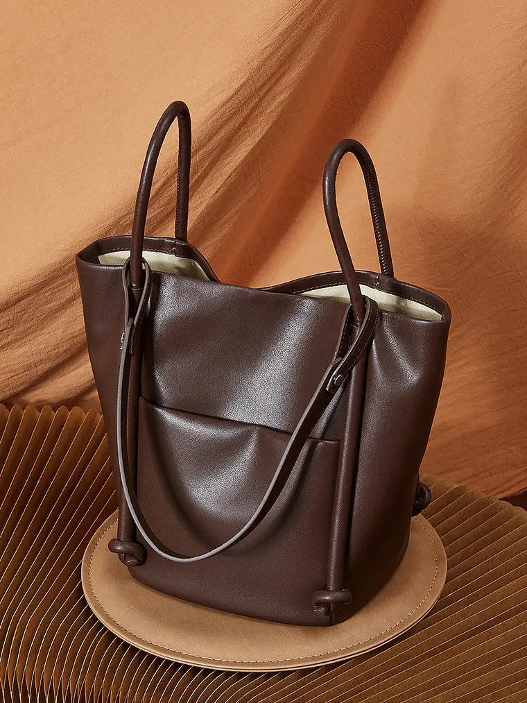 Bolso Tote de Cuero · Silueta Vertical 9