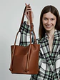 Bolso Tote de Cuero · Silueta Vertical - Miniatura 16