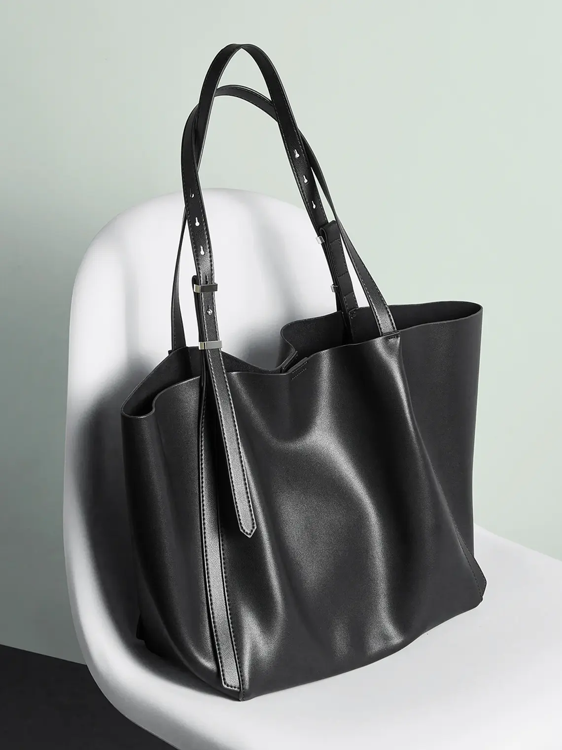 Bolso Tote de Cuero · Formato Amplio 2