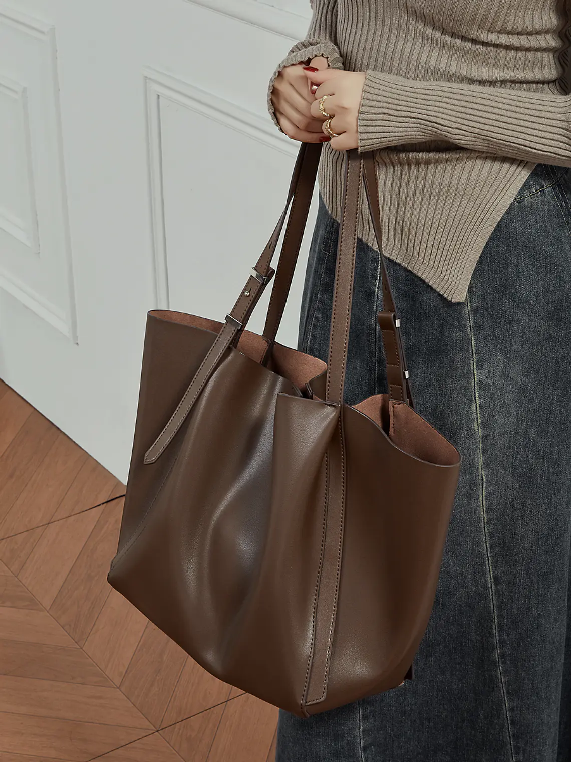 Bolso Tote de Cuero · Formato Amplio 11